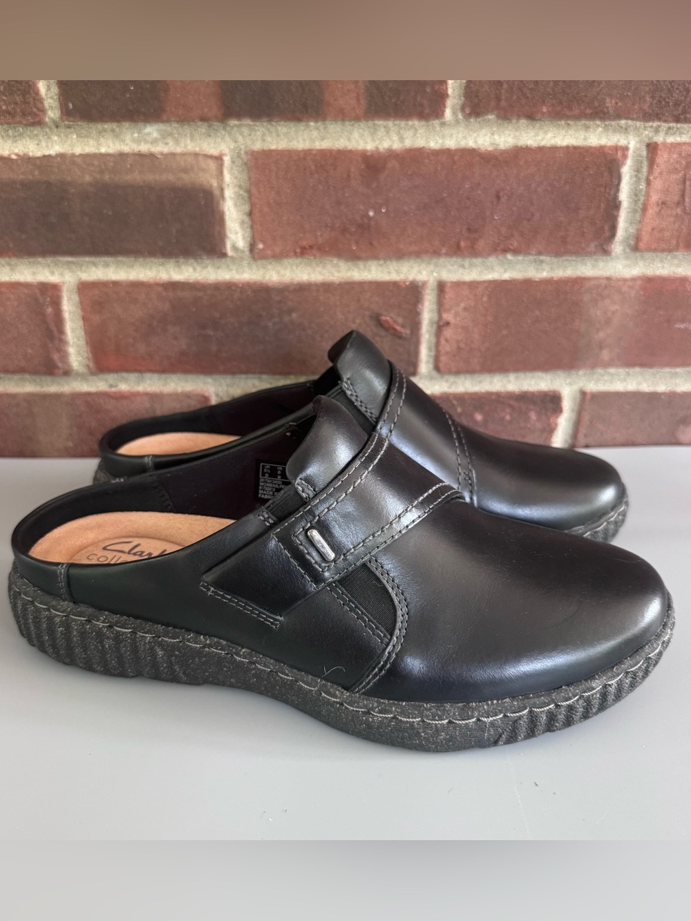 Clarks Collection Womens US 8 M Black Leather Mules Clogs Slip On Comfort Shoes.